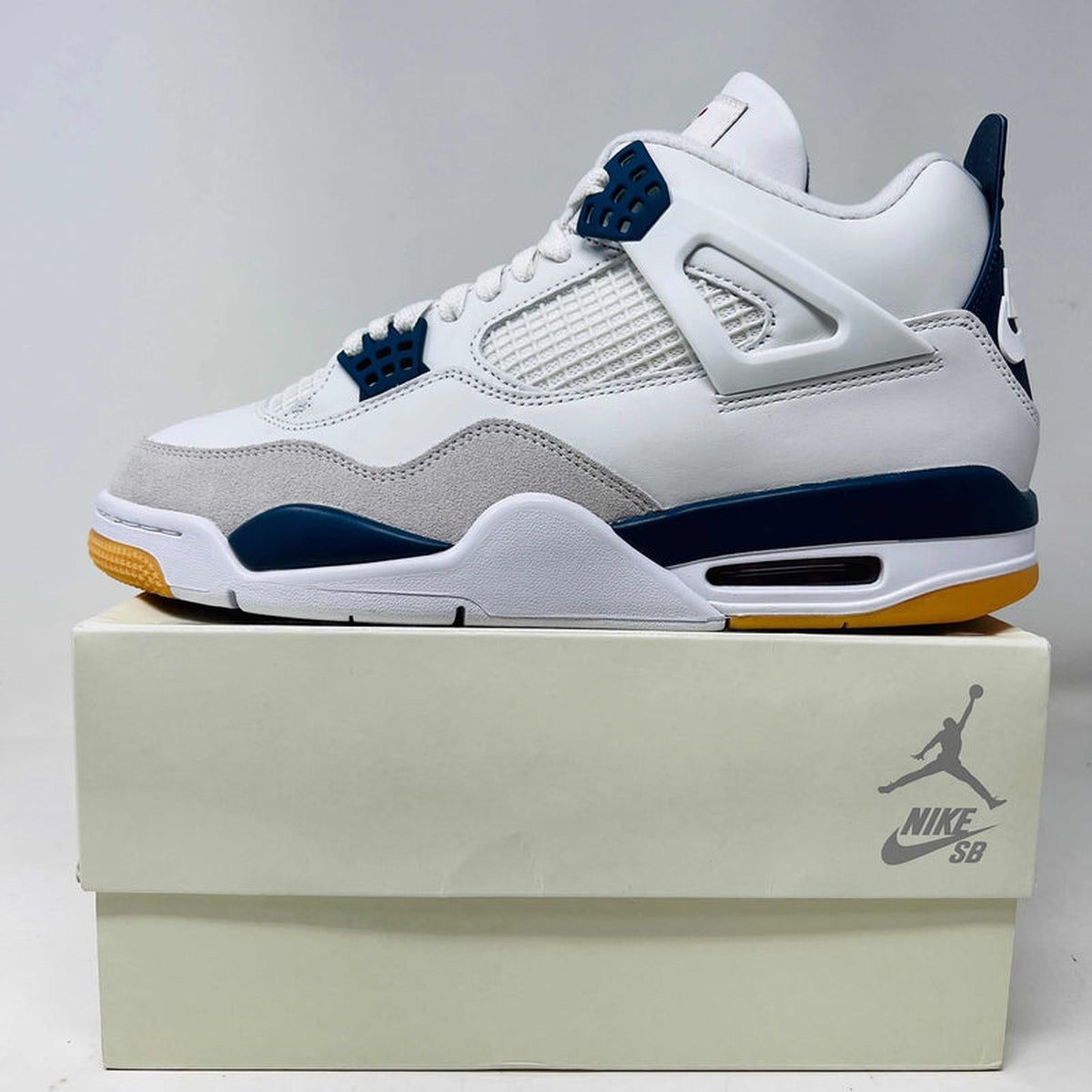 Jordan 4 Retro SB Navy