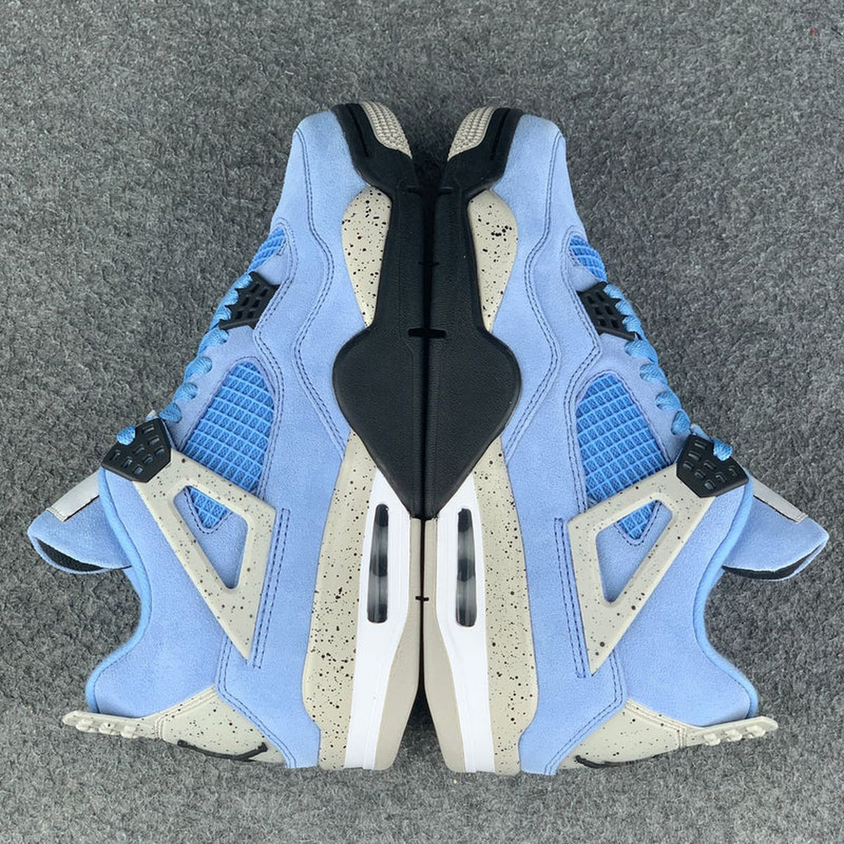Air Jordan 4 Retro University Blue